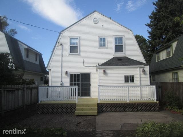 Building Photo - 1407 University Ave