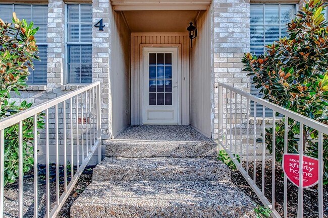 Building Photo - 4 River Creek Way