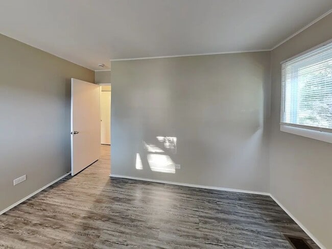 Building Photo - 3703 Jay Ln