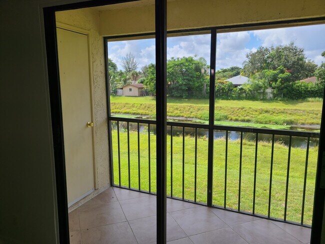 Building Photo - 9431 Boca Cove Cir
