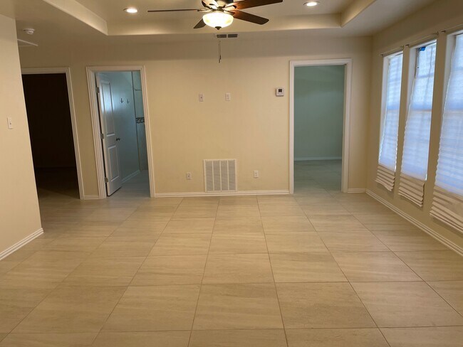 Foto del edificio - 3317 Santa Clara St