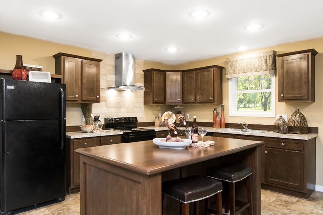 Building Photo - Hamburg Hills & Coventry Woods/AJR Home Sales