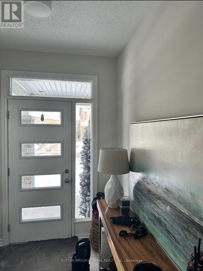 Photo du bâtiment - 743 Brittanic Rd