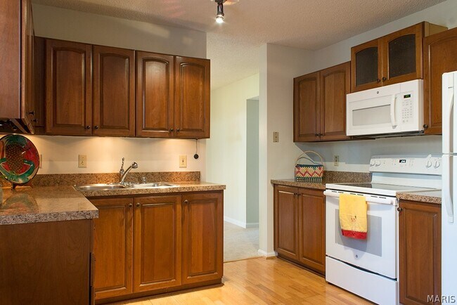 Foto del edificio - 9071 Wrenwood Ln