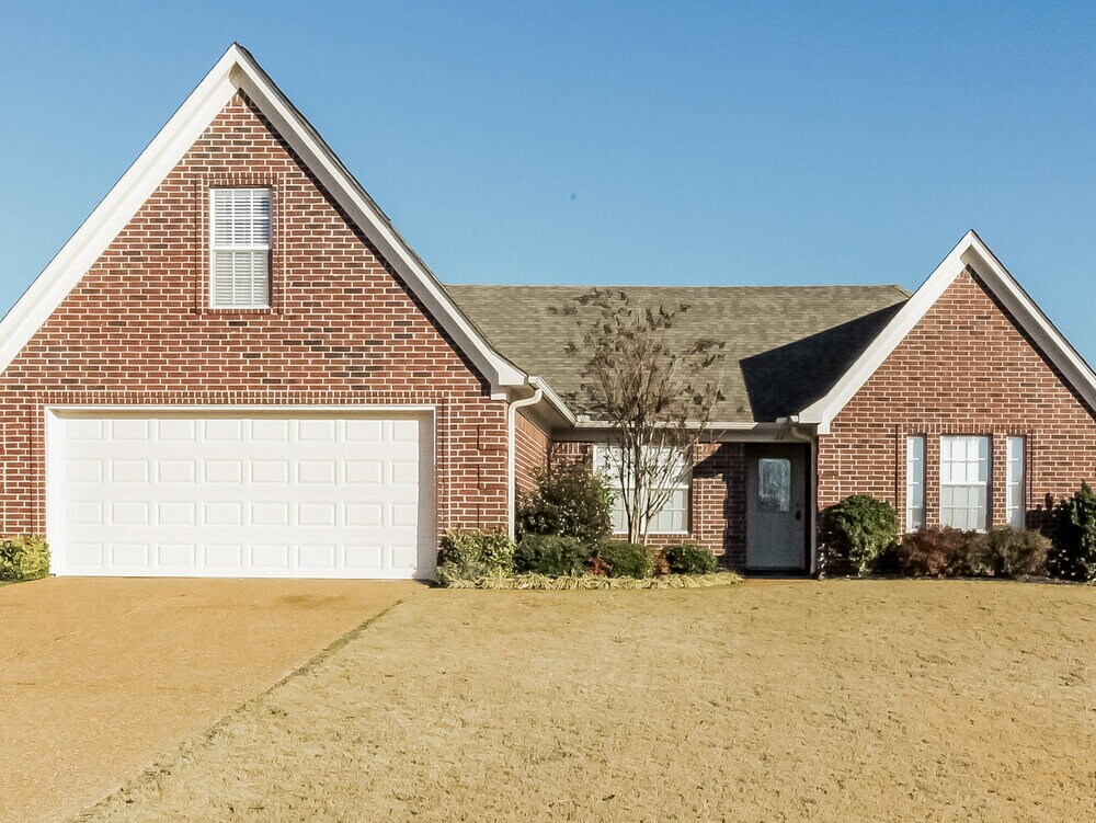 Primary Photo - 35 Willow Crest Dr