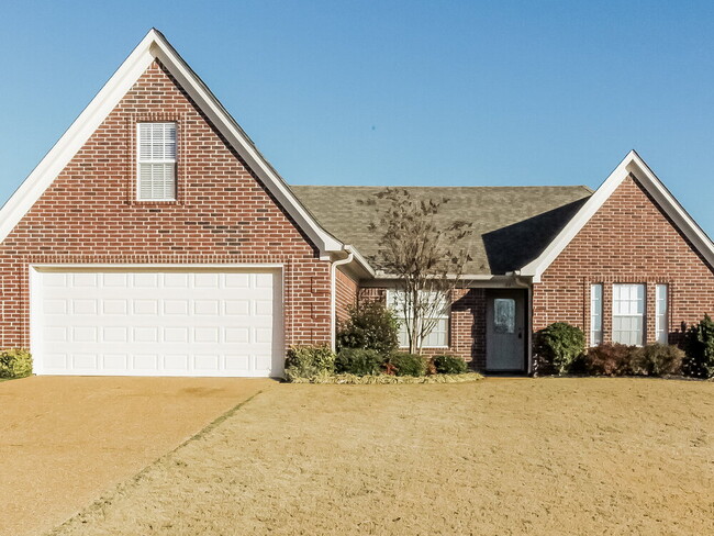 Building Photo - 35 Willow Crest Dr