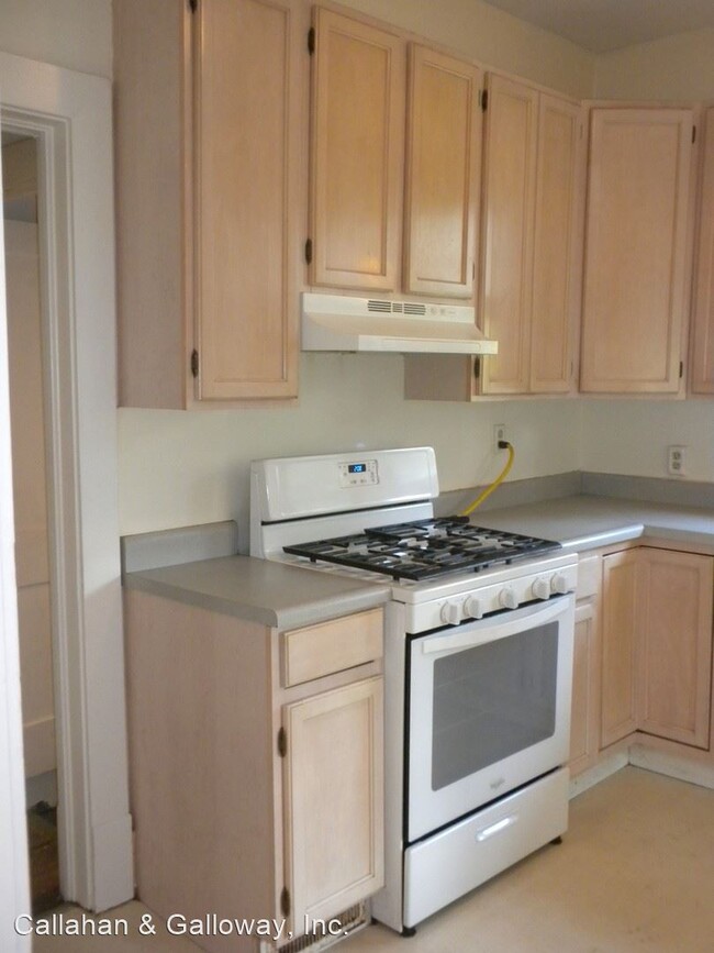 Building Photo - 4 br, 2 bath House - 402 Blair Ct.