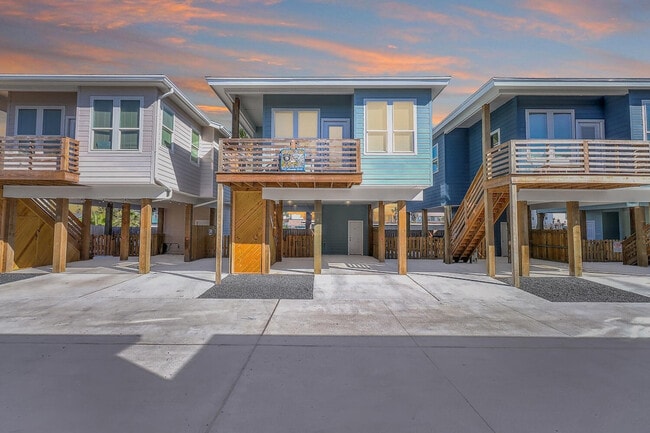 Foto del edificio - 527 Sand Burr Ln