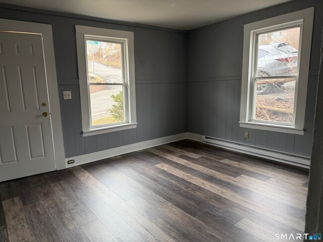 Building Photo - 112 Rockwell St