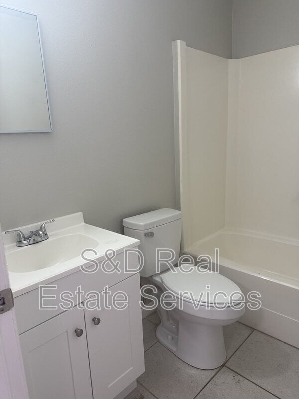 Building Photo - 3009 Allred Dr