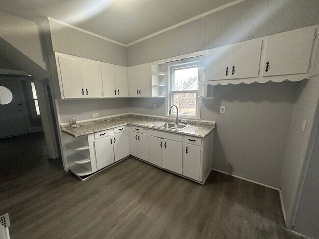 Foto del edificio - North Collinwood 4 bedroom single