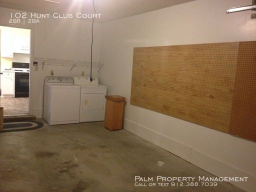 Building Photo - 102 Hunt Club Ct