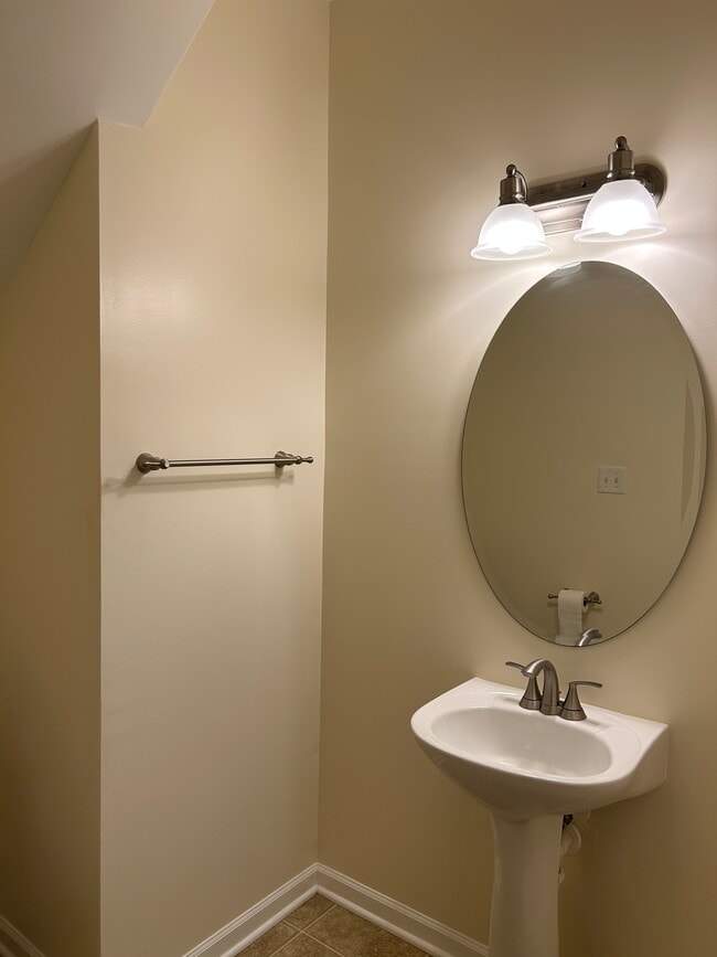 Building Photo - 13120Erwin-Surendra