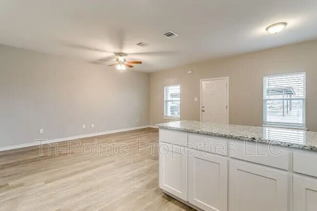 Foto del edificio - 117 Winners Cir