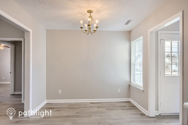 Building Photo - 928 Pin Oak Drive, Antioch, TN, 37013