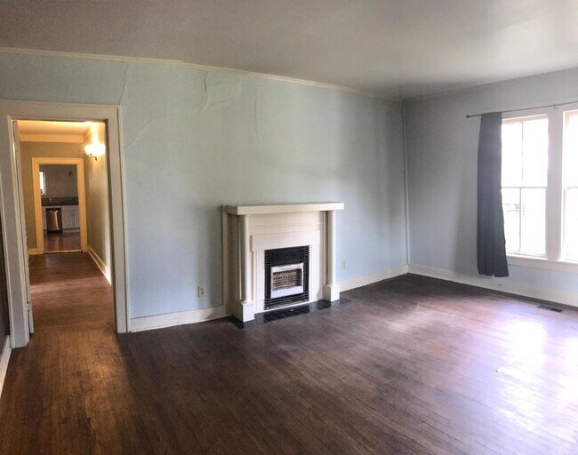 Living Room - 218 Maple Street