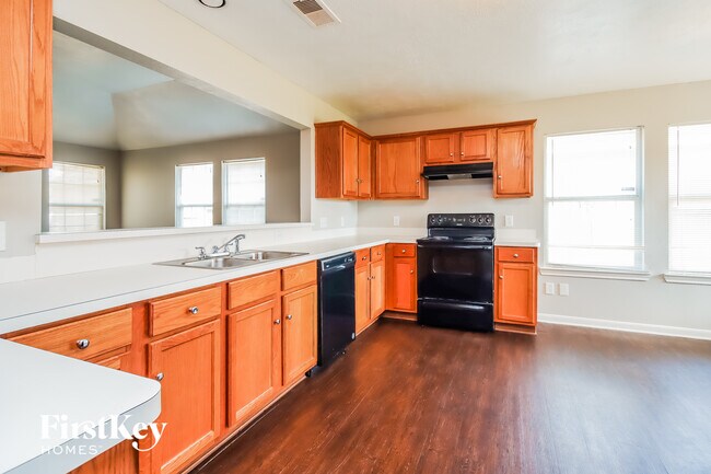 Foto del edificio - 12207 Duane Ct