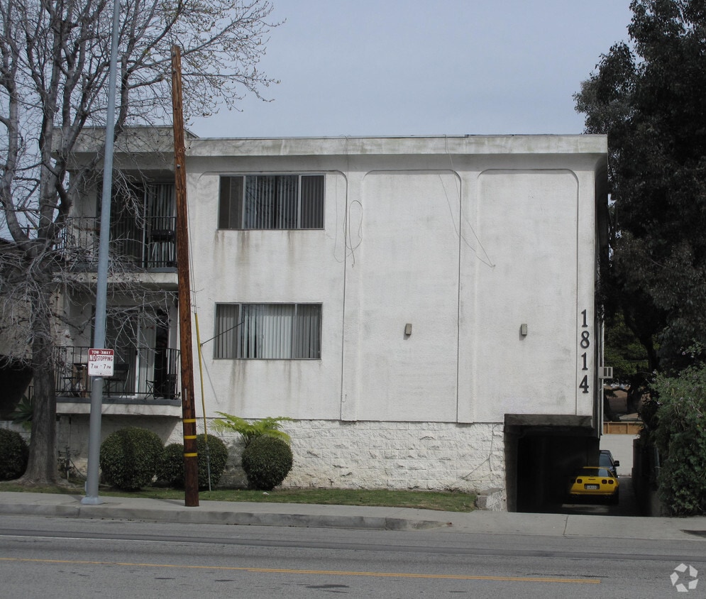 Building Photo - 1814 S Bundy Dr