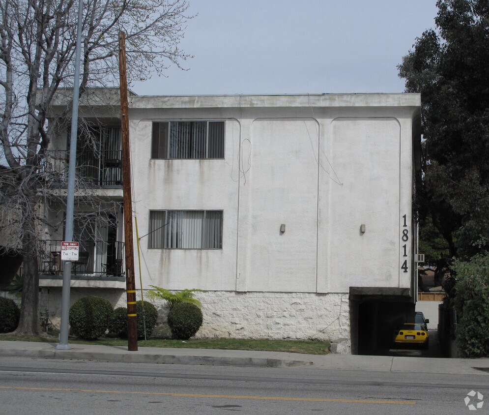Foto del edificio - 1814 S Bundy Dr