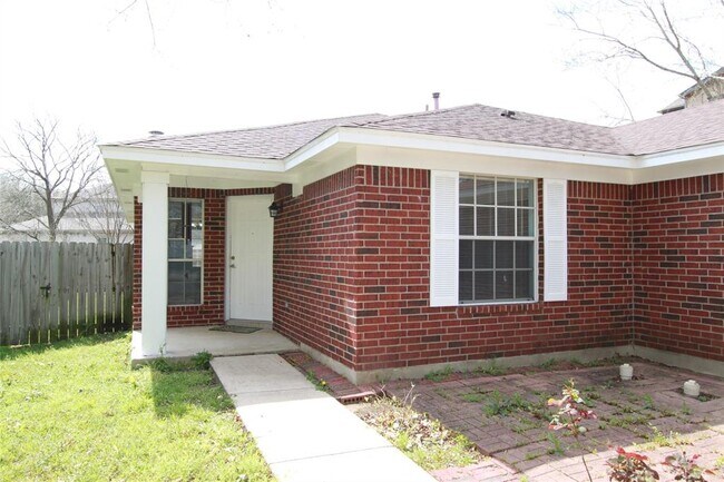 Foto del edificio - 9705 Dalewood Dr