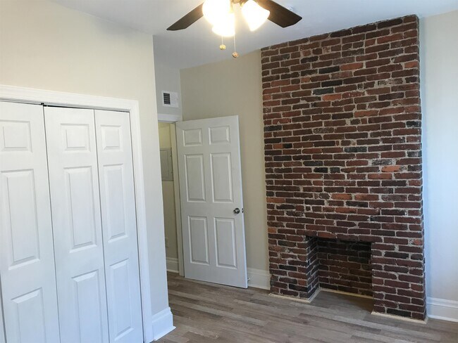 bedroom - 93 S 22nd St