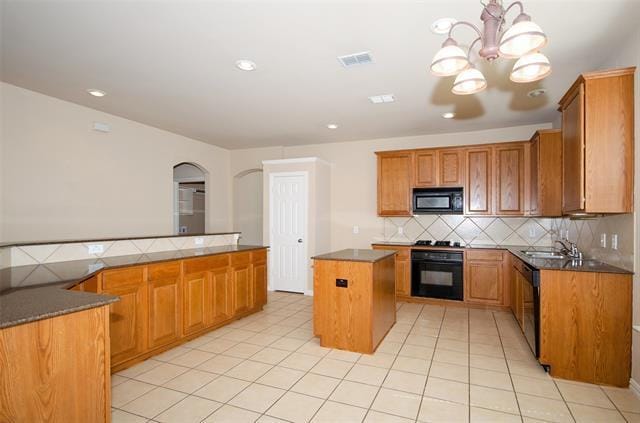 Building Photo - 907 Mustang Ridge Dr