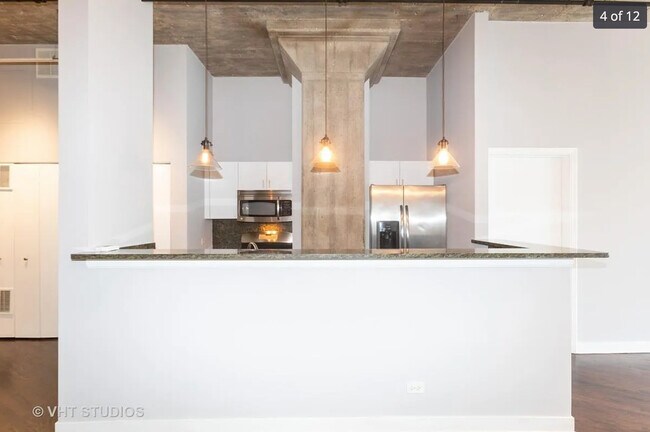 Foto del edificio - 411 W Ontario St