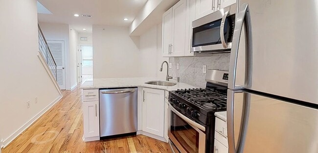 Photo - 1642 N Marshall St Apartment