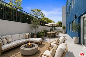 Building Photo - 16100 Sunset Blvd
