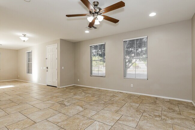 Foto del edificio - 5416 W Fulton St