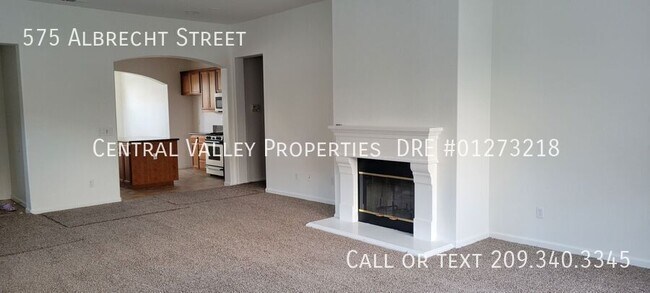 Building Photo - 575 Albrecht St