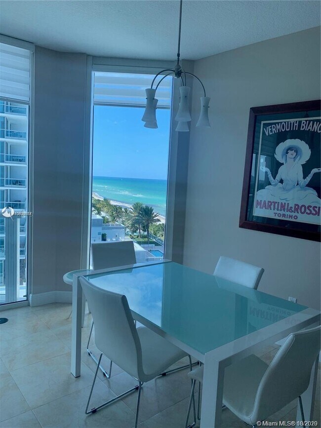 Foto del edificio - 6515 Collins Ave