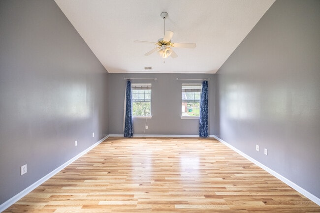 Building Photo - 13500 Walkers Creek Dr