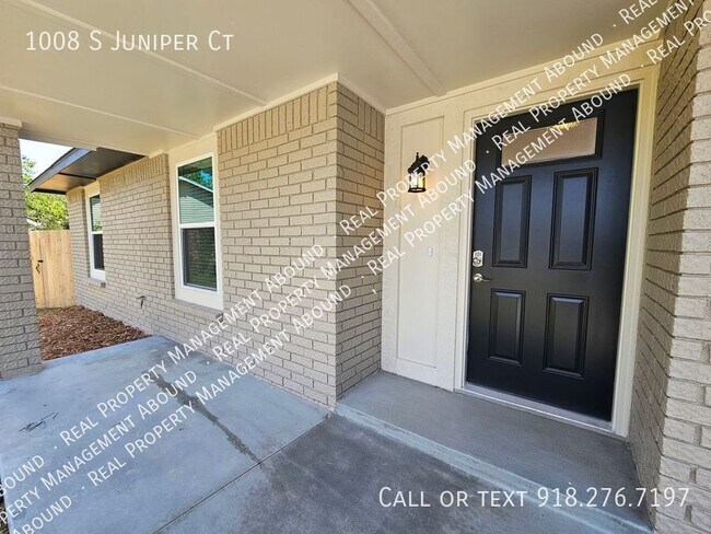 Foto del edificio - 1008 S Juniper Ct