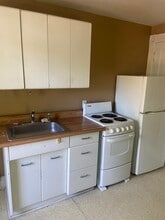 Building Photo - 801 S Main St - Free Parking Included!