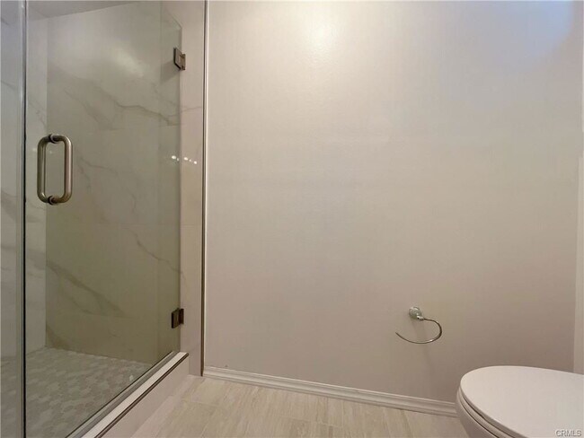 Building Photo - 31 Wintergreen
