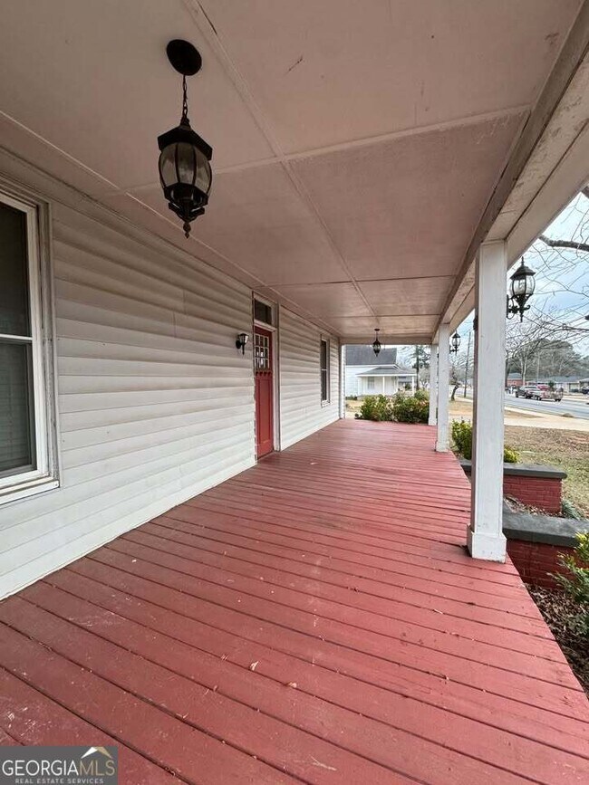 Foto del edificio - 392 S Cherokee Rd