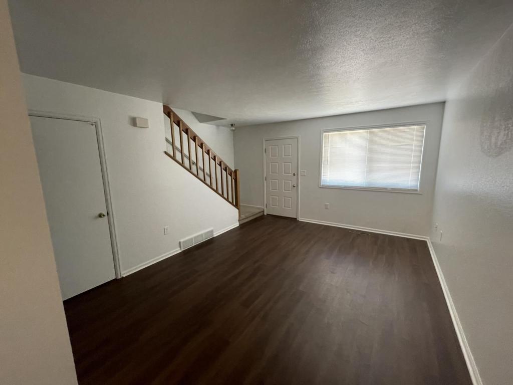 Foto principal - 2151 E Bridge St, unit a3