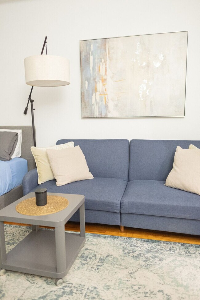 Foto del edificio - 1369 1st Ave