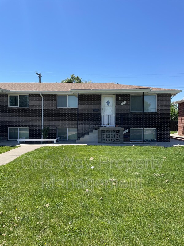 24242430 W 11th St, Greeley, CO 80634 Condo for Rent in Greeley, CO
