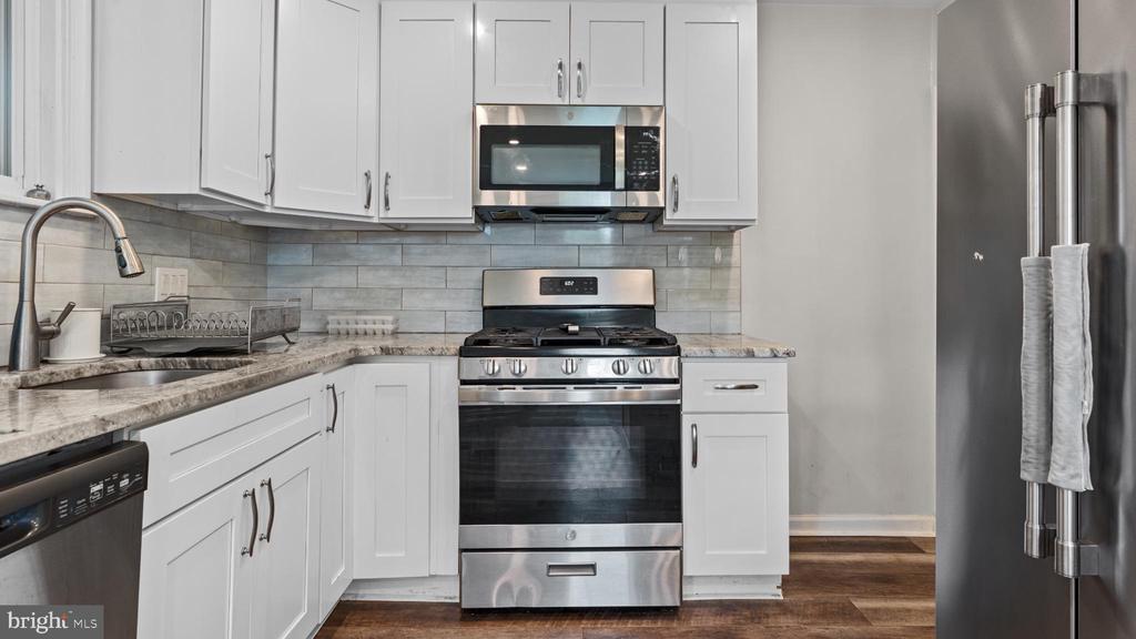 Foto principal - 221 Fitzwilliams Rd