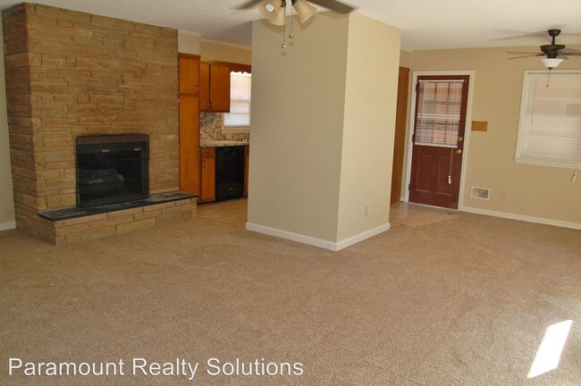 Building Photo - 2 br, 2 bath House - 214 Benson Road