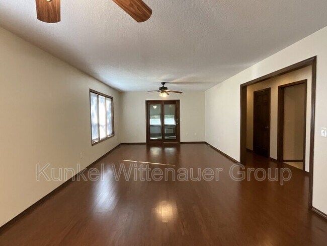 Foto del edificio - 9 Old Orchard Ln