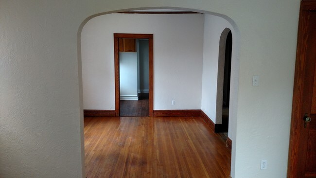 dining room - 233 Crawford St