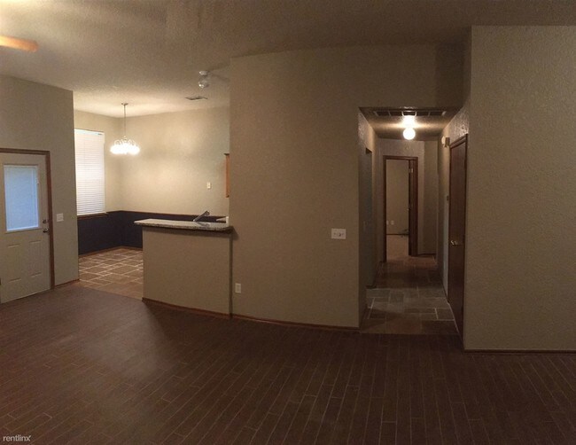 Building Photo - 16401 Everglade Ln