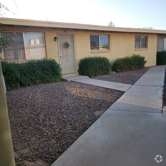Building Photo - 3001 E Blacklidge Dr