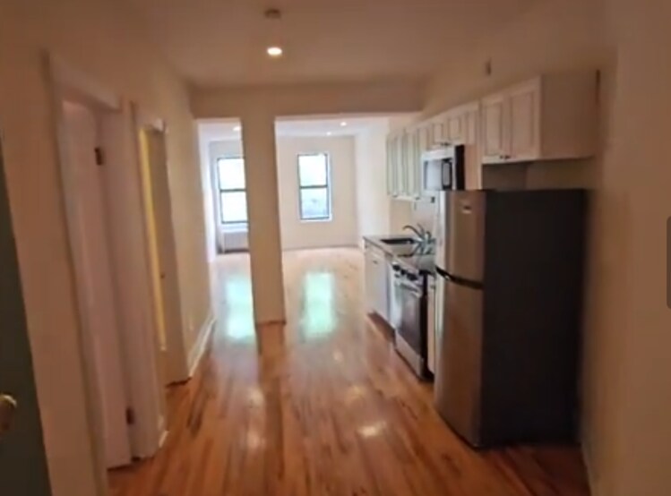 Foto principal - W. 183rd St