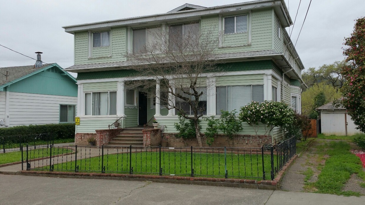 311 N Cloverdale Blvd, Cloverdale, CA 95425 Apartments in Cloverdale