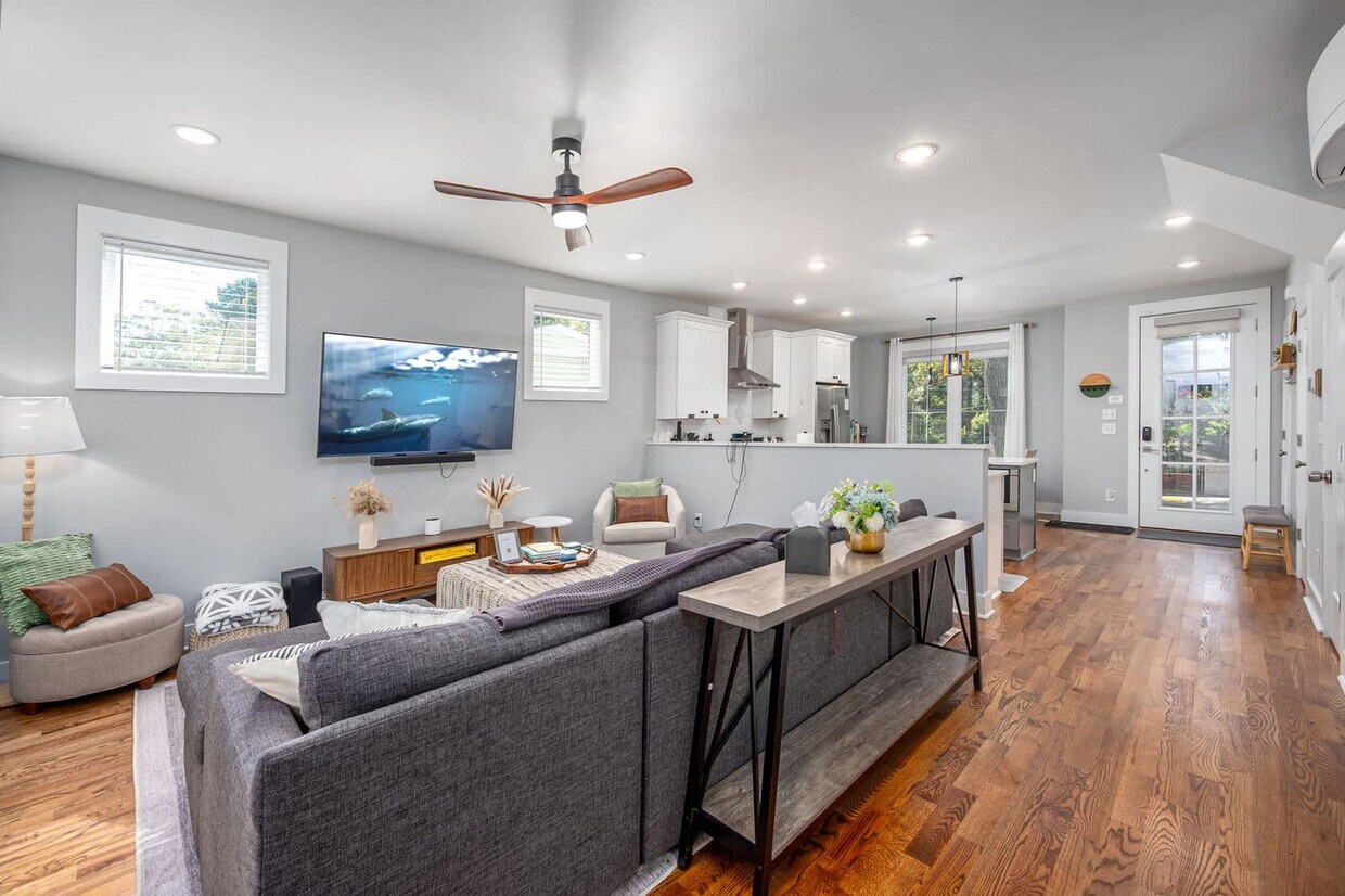 Foto principal - 2805 Lindbergh St