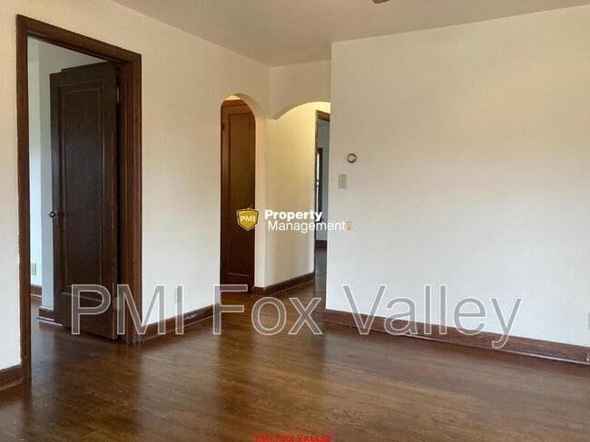Building Photo - 512 S Memorial Dr